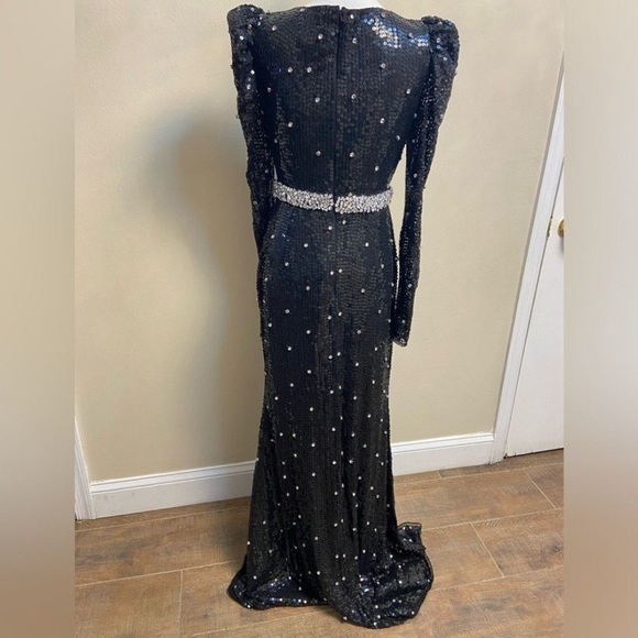 Mac Duggal Black Sequin Long-Sleeve V-Neck Gown with Rhinestone Waist Sz 4 New - Picture 10 of 12